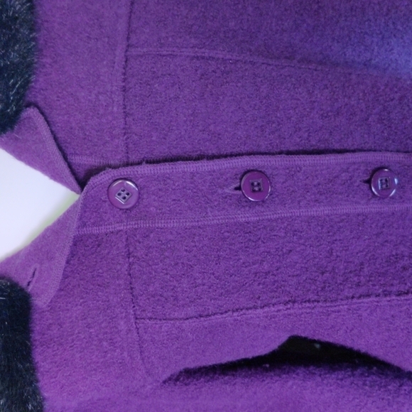 Size medium ladies boiled wool jacket by Lisa International with faux fur collar - Picture 2 of 7